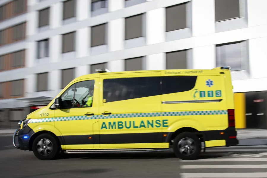 Ambulanse i fart